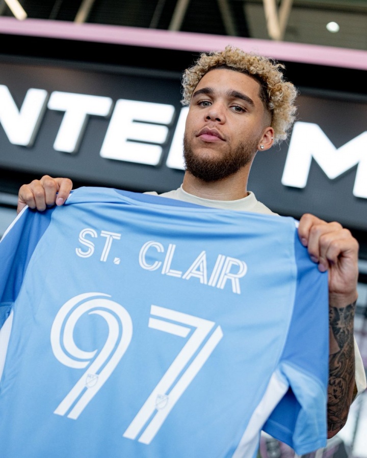 开云体育下载网址-还得磨合!迈阿密免签上赛季最佳门将,2场丢5球中后场失误不少