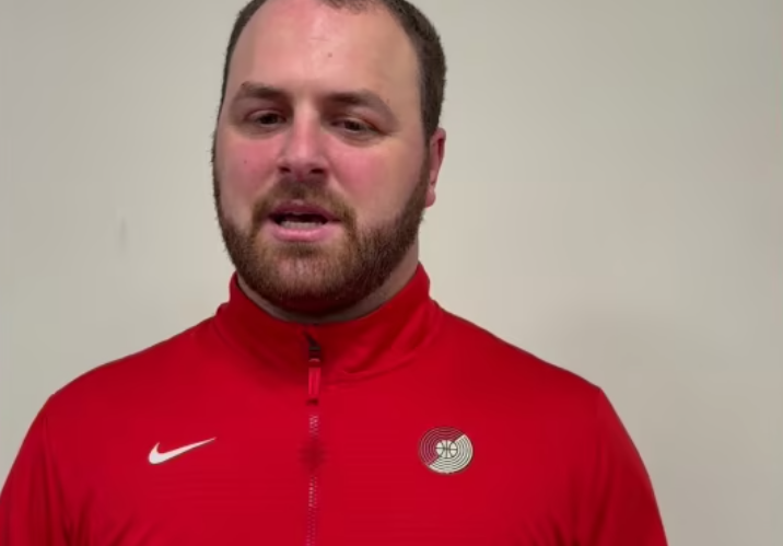 kaiyun-混音主教练:杨瀚森篮板比以前更好了 英语也比夏联时进步了很多